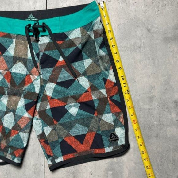Prana Swim Trunks Mens Sz 33 Colorful Geometric Beach Surf High Seas Boardshorts - Picture 7 of 7